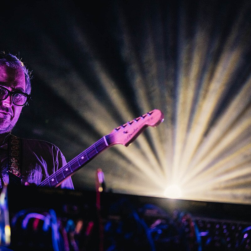 Peaking Lights at DOK