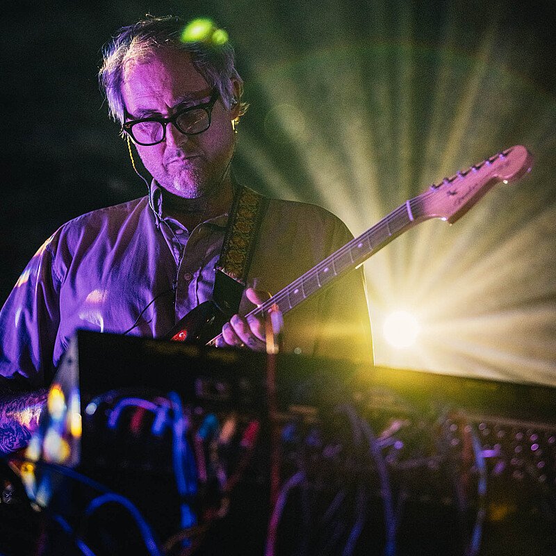 Peaking Lights at DOK
