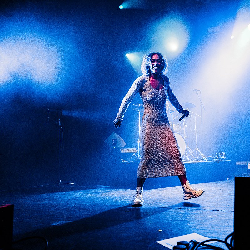 Blu Samu at Trix
