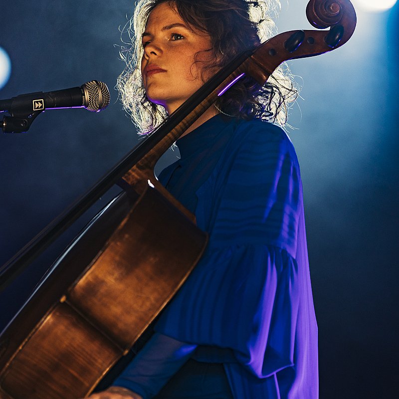 Lili Grace at DOK