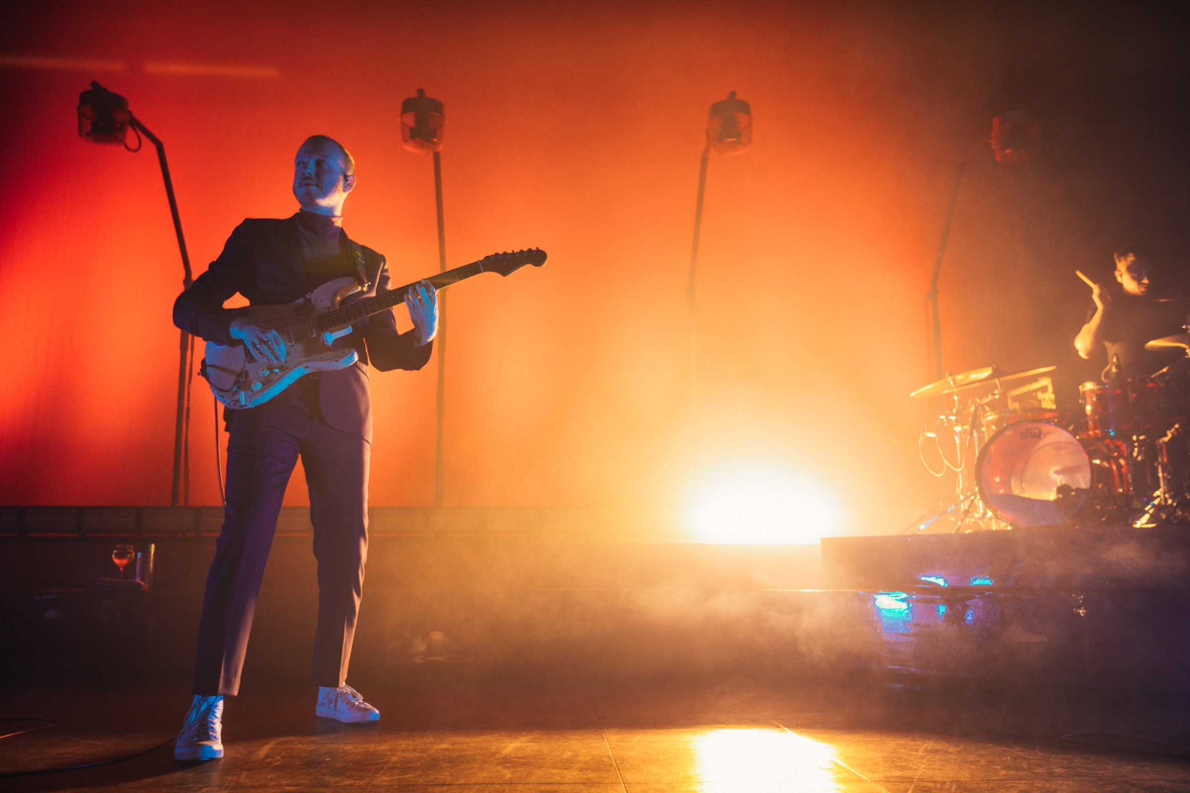 Two Door Cinema Club · photo 1