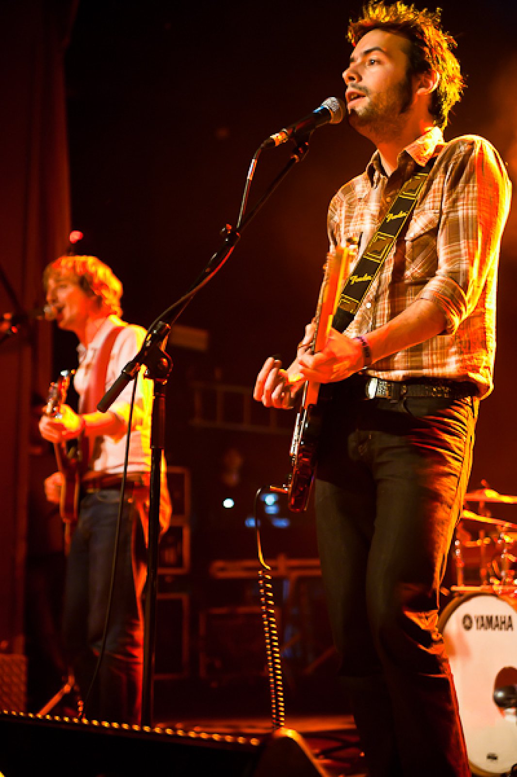 Broken Glass Heroes · foto 1