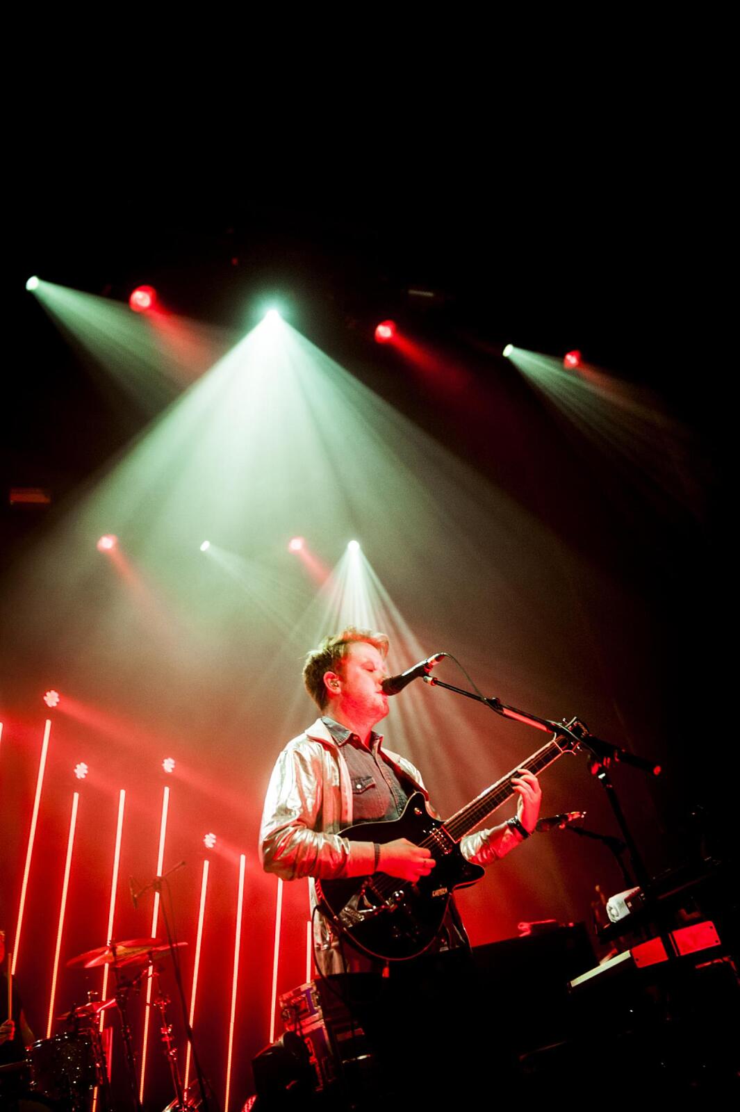 Two Door Cinema Club · photo 1