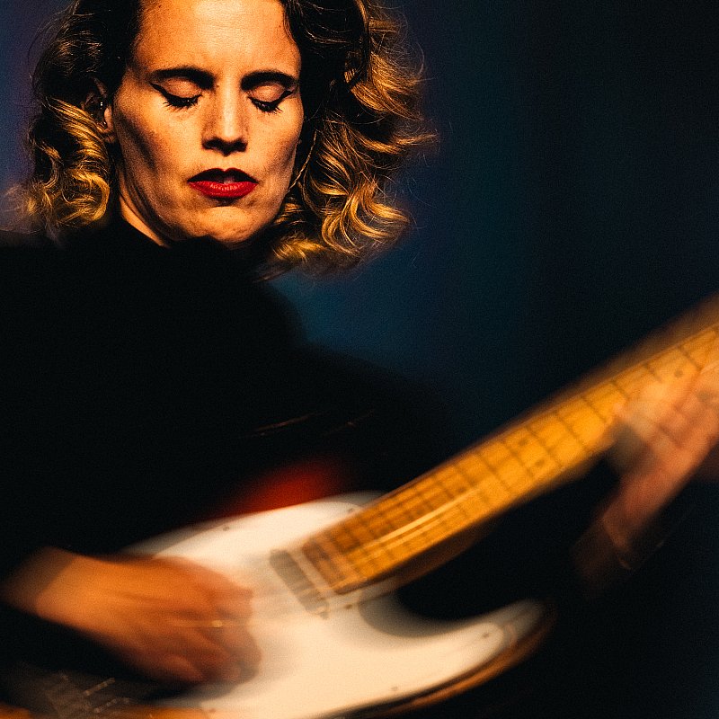 Anna Calvi at Gent Jazz 2025