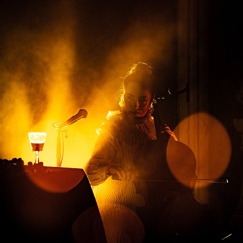Tsar B at Minardschouwburg