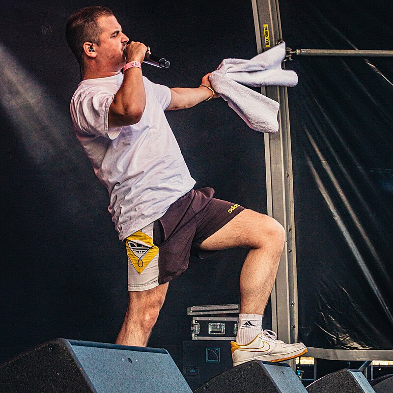 Glints at Fire Is Gold 2019