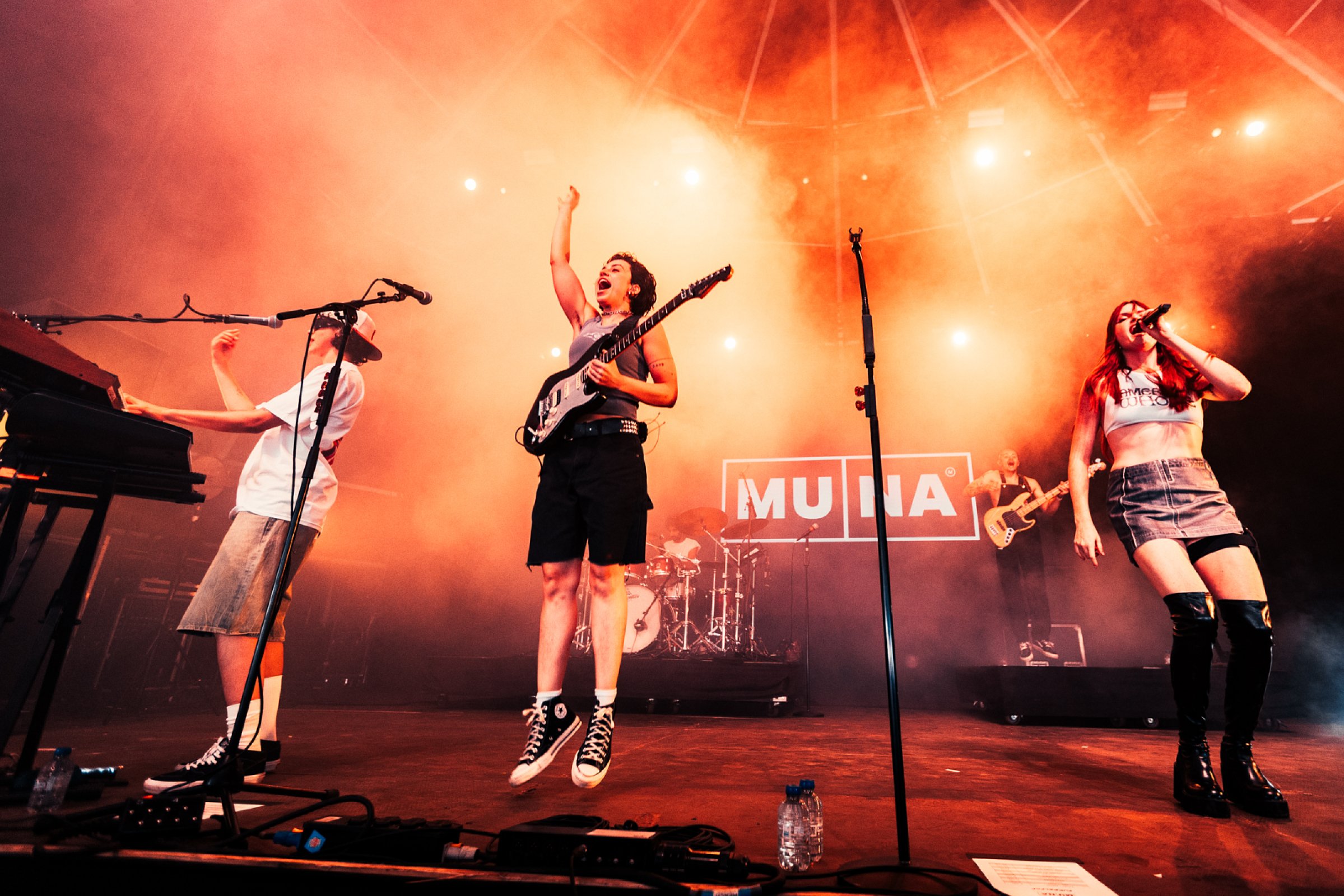 MUNA · photo 1