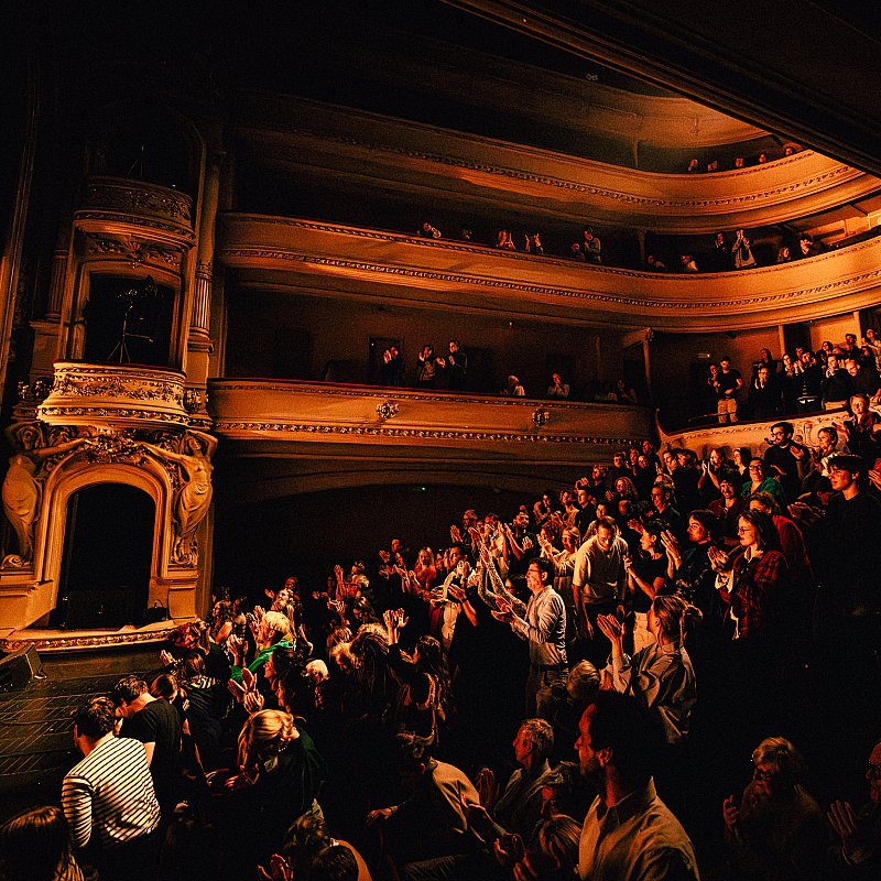 Hella at Minardschouwburg