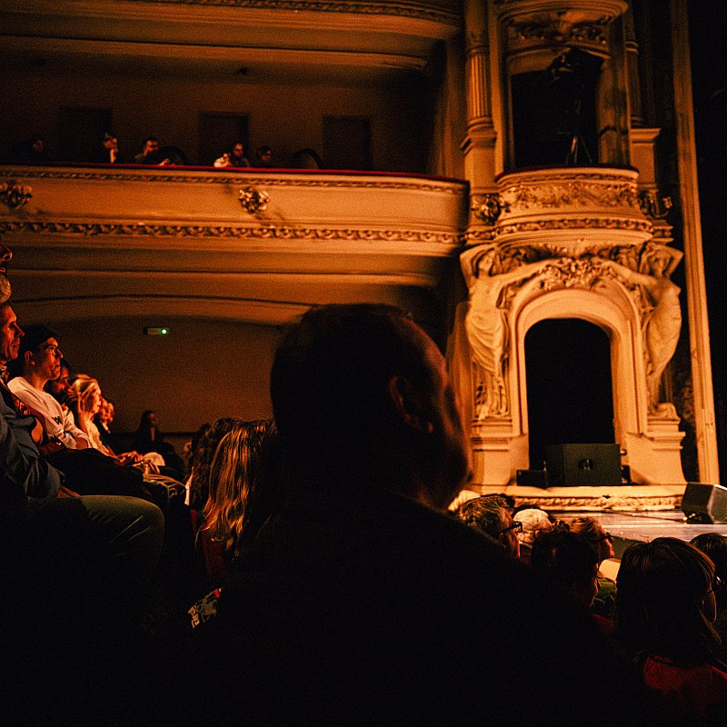 Hella at Minardschouwburg