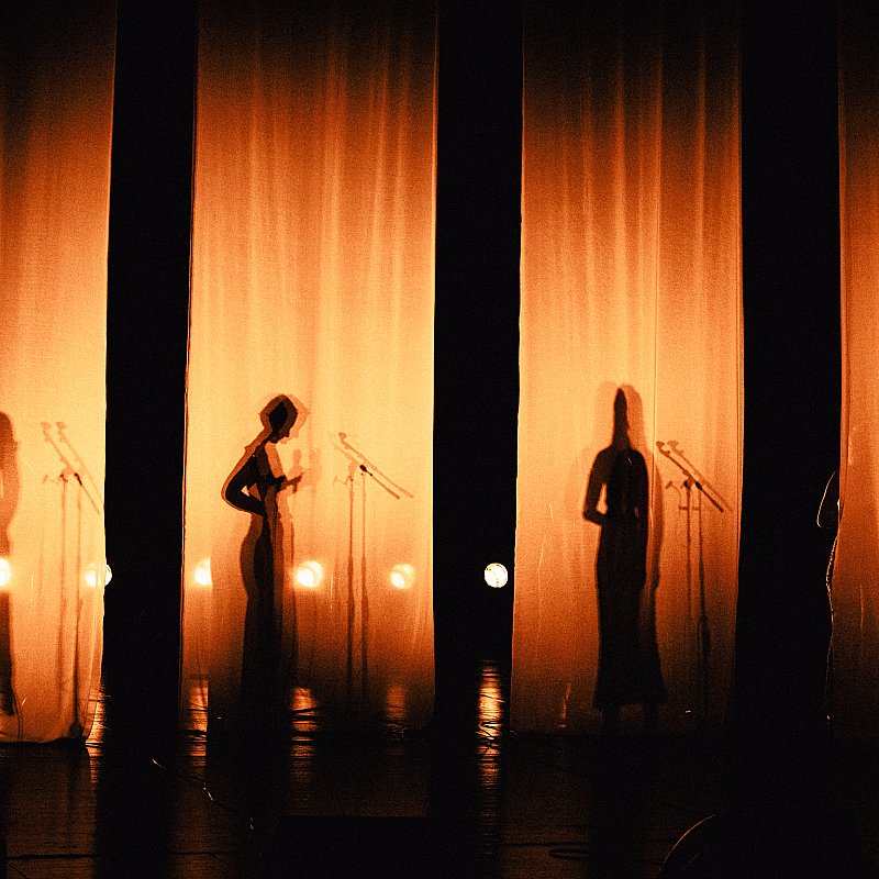 Hella at Minardschouwburg