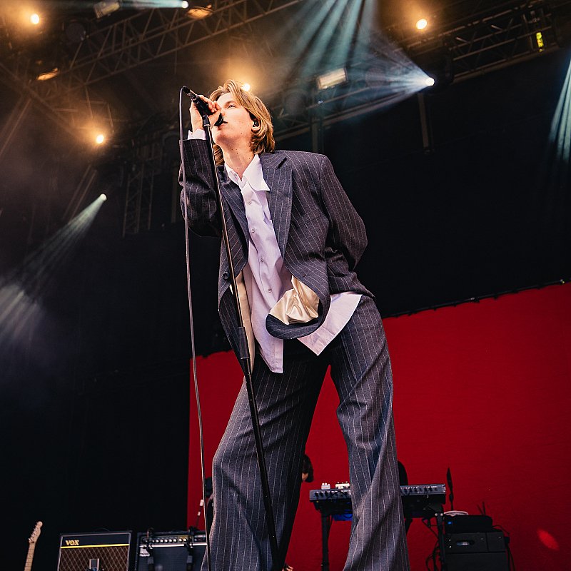 Whispering Sons at Cactusfestival 2024