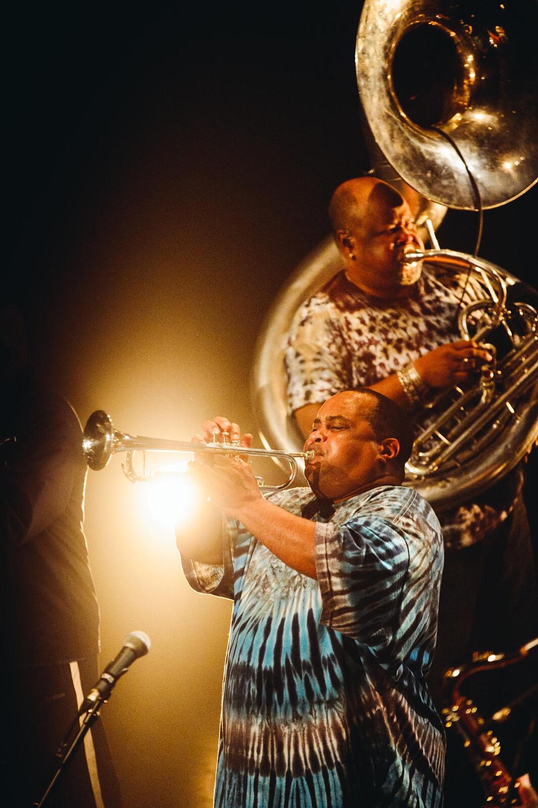 Dirty Dozen Brass Band · photo 1