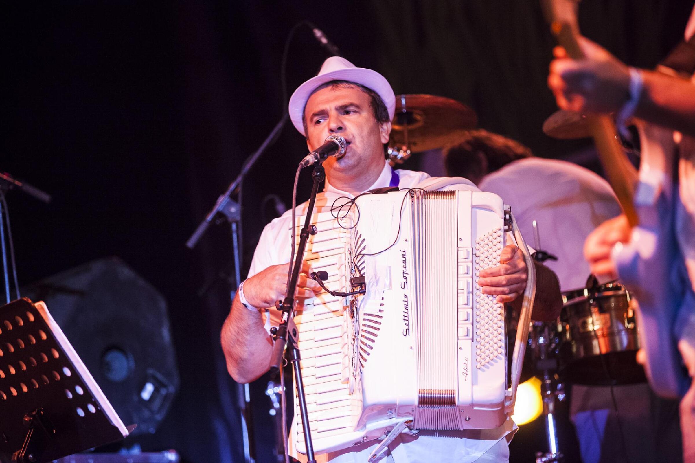 Emir Kusturica & The No Smoking Orchestra · photo 1