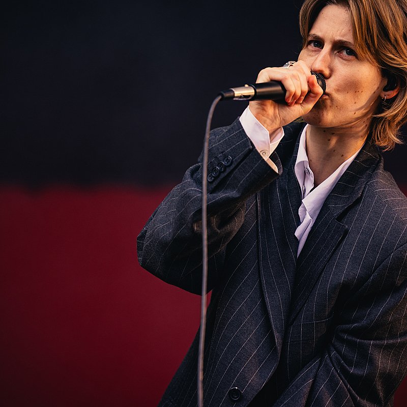 Whispering Sons at Cactusfestival 2024