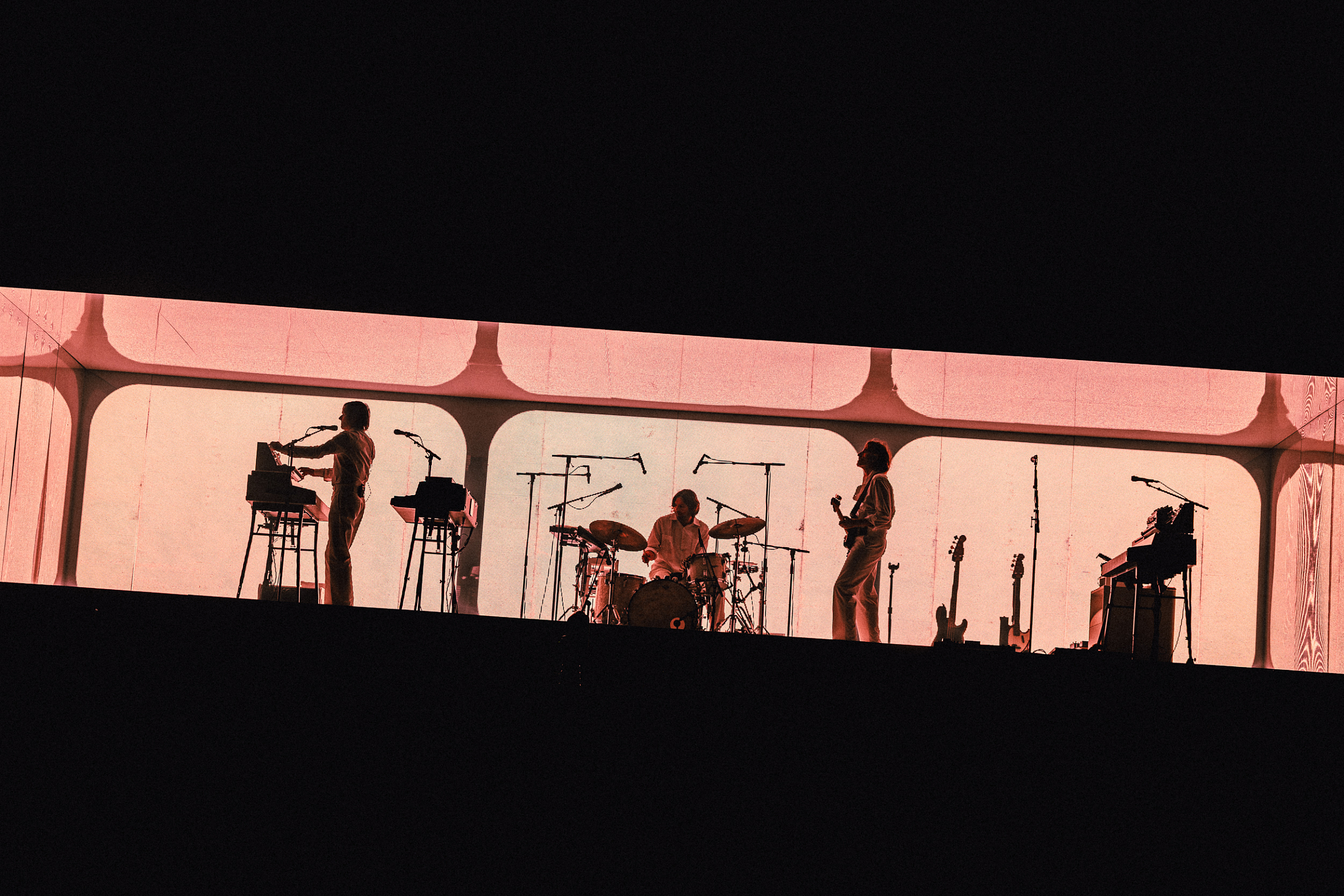 Air · photo 1