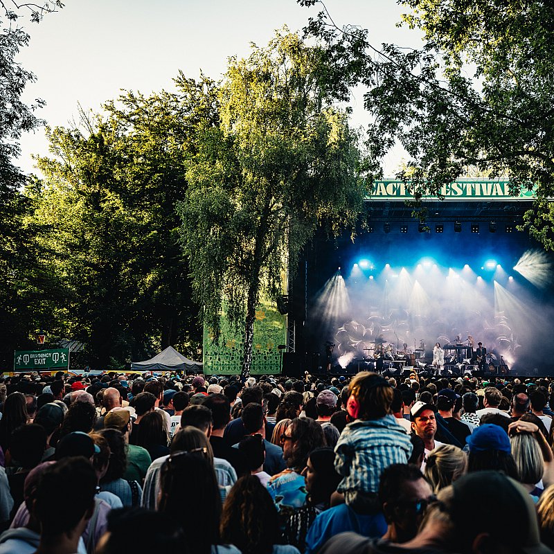 Sylvie Kreusch at Cactusfestival 2025