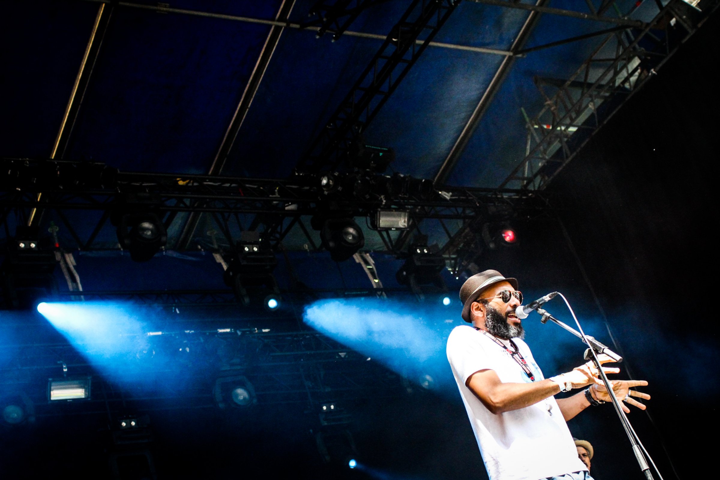 Mop Mop ft. Anthony Joseph · foto 1