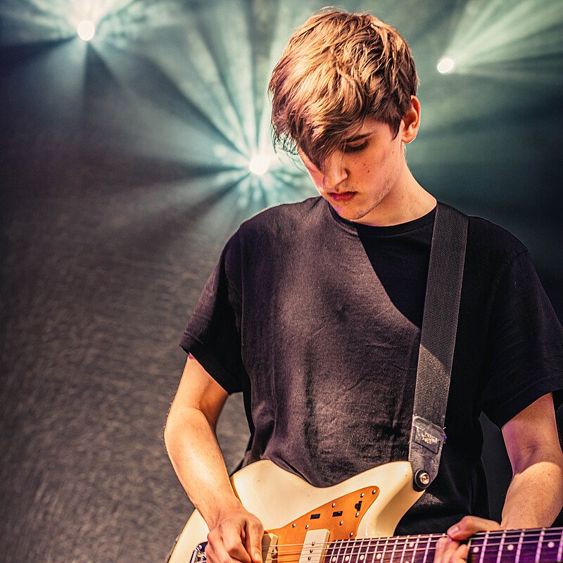 Whispering Sons at Cactusfestival 2019