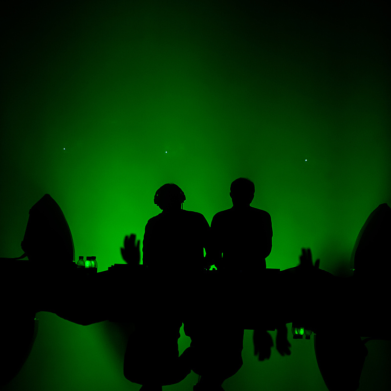 2manydjs