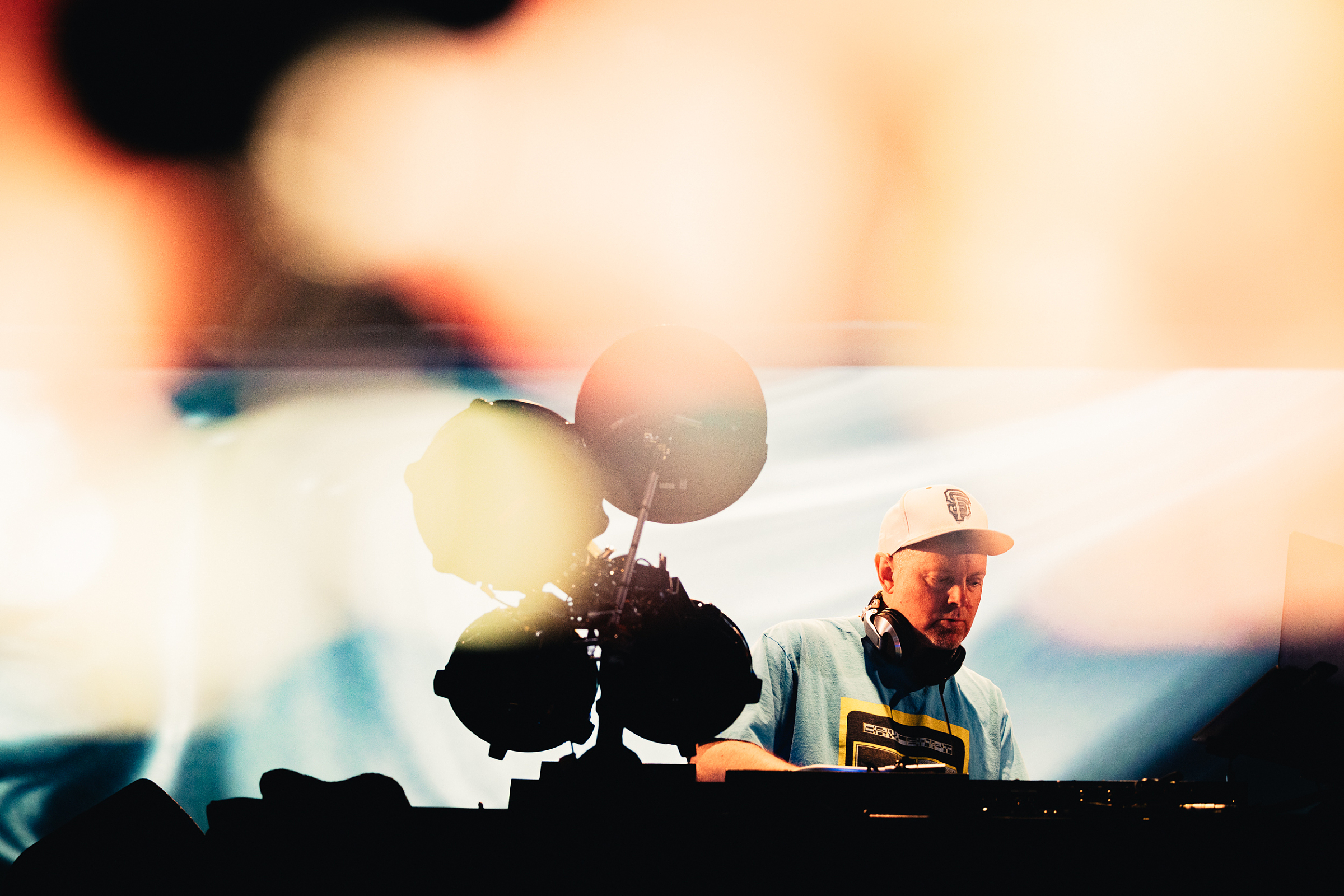 DJ Shadow · photo 1