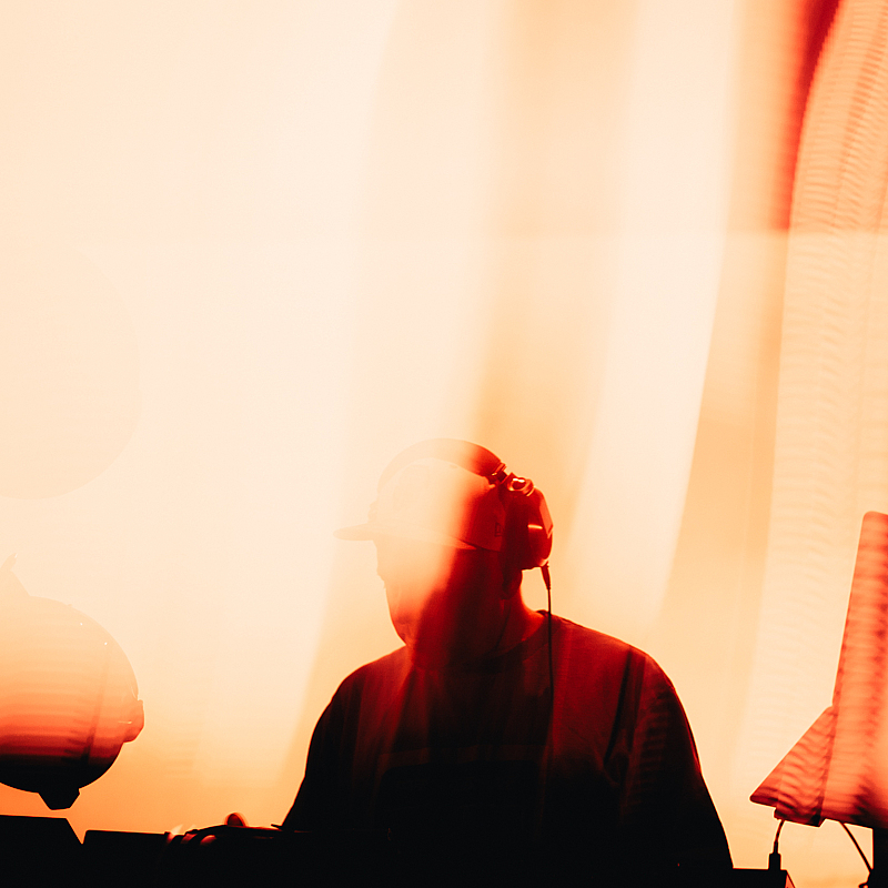 DJ Shadow
