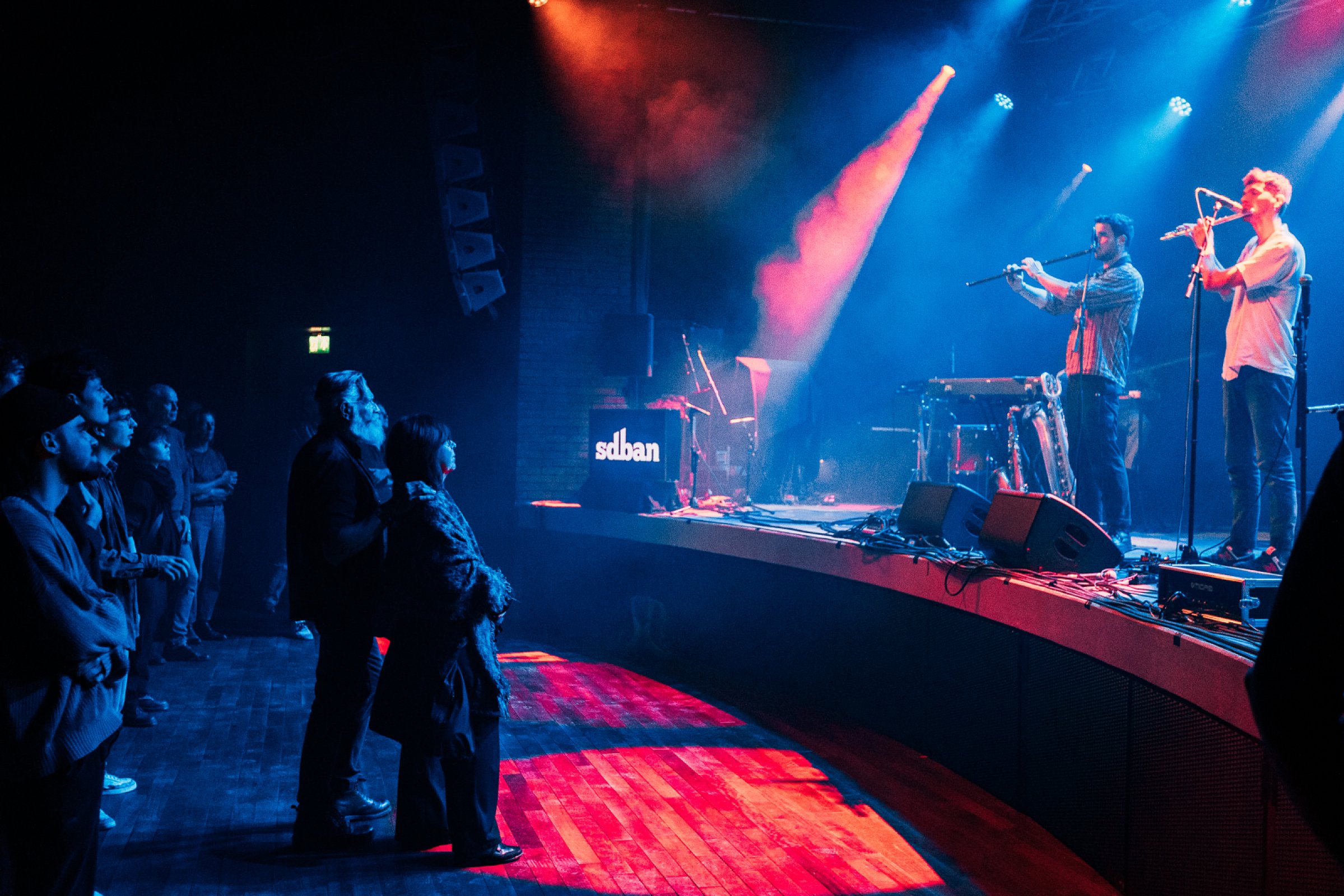 Azmari at Wintercircus