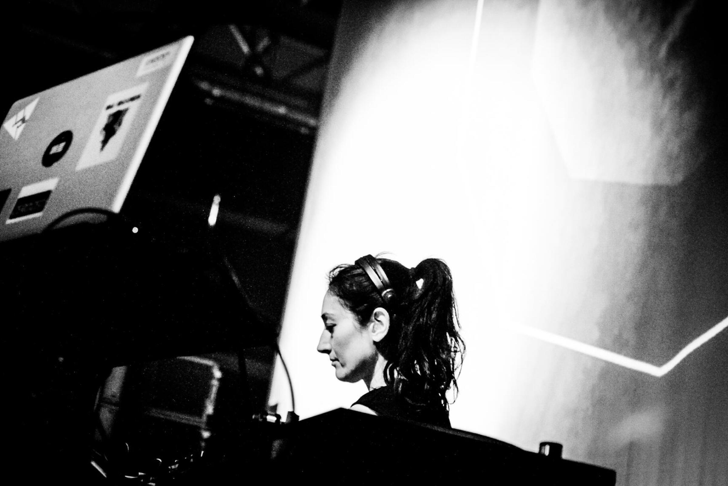 2manydjs · foto 1
