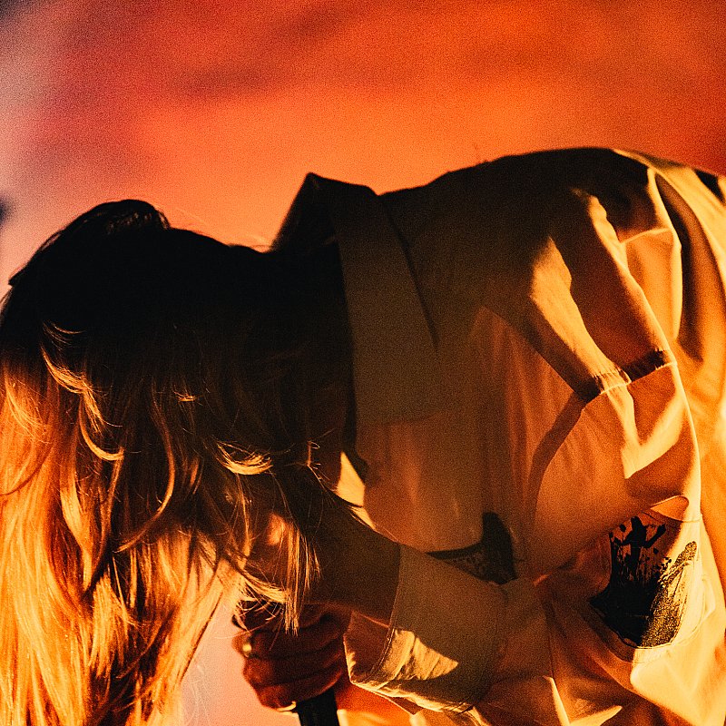 Whispering Sons at viernulvier