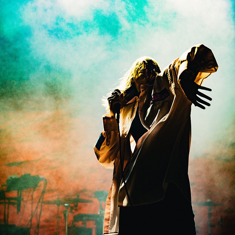 Whispering Sons at viernulvier