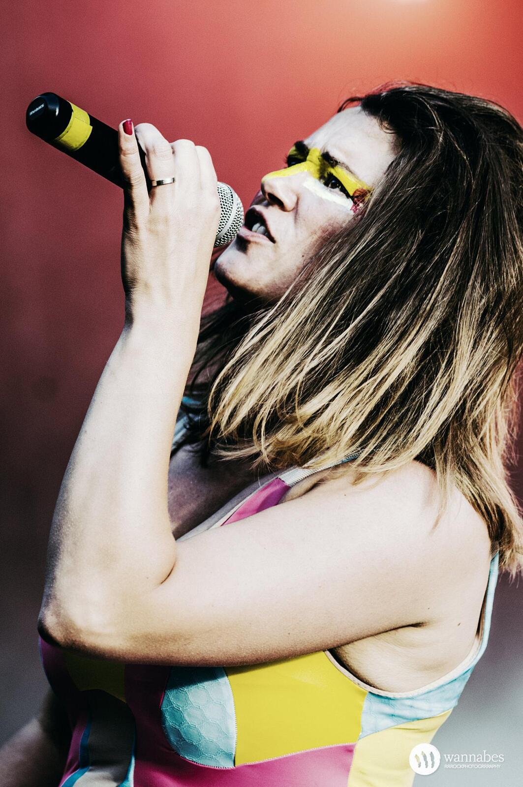 Kenji Minogue · photo 1