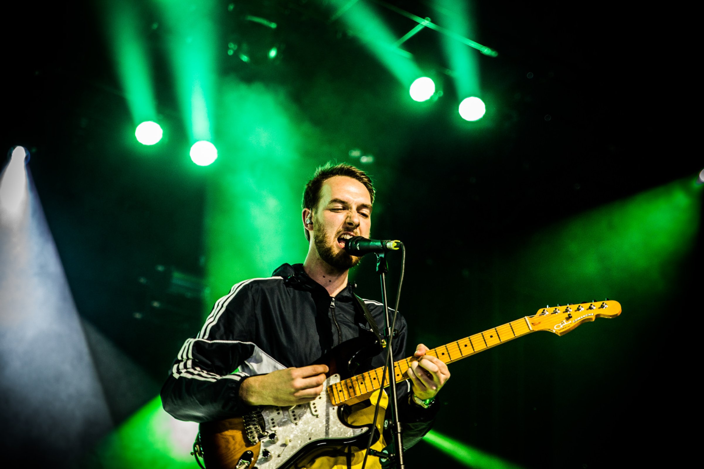 HONNE · photo 1