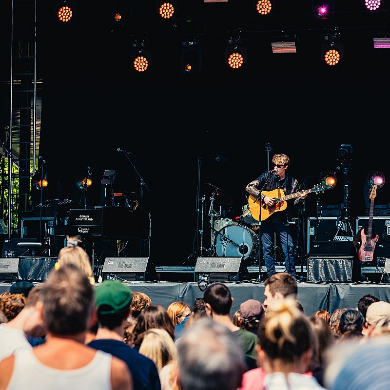 Absynthe Minded at 505-Concerten voor menselijkheid