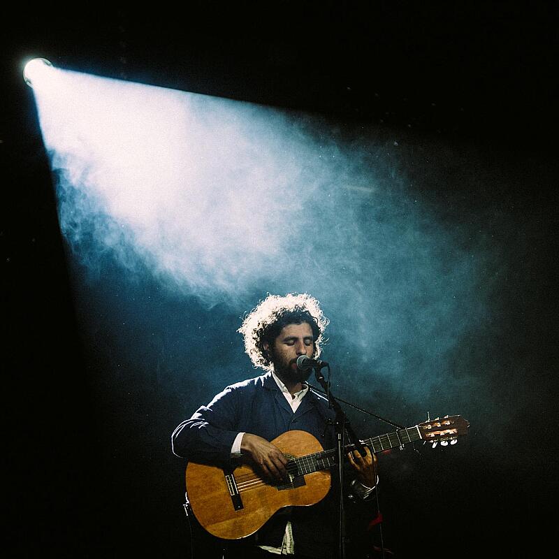 José González