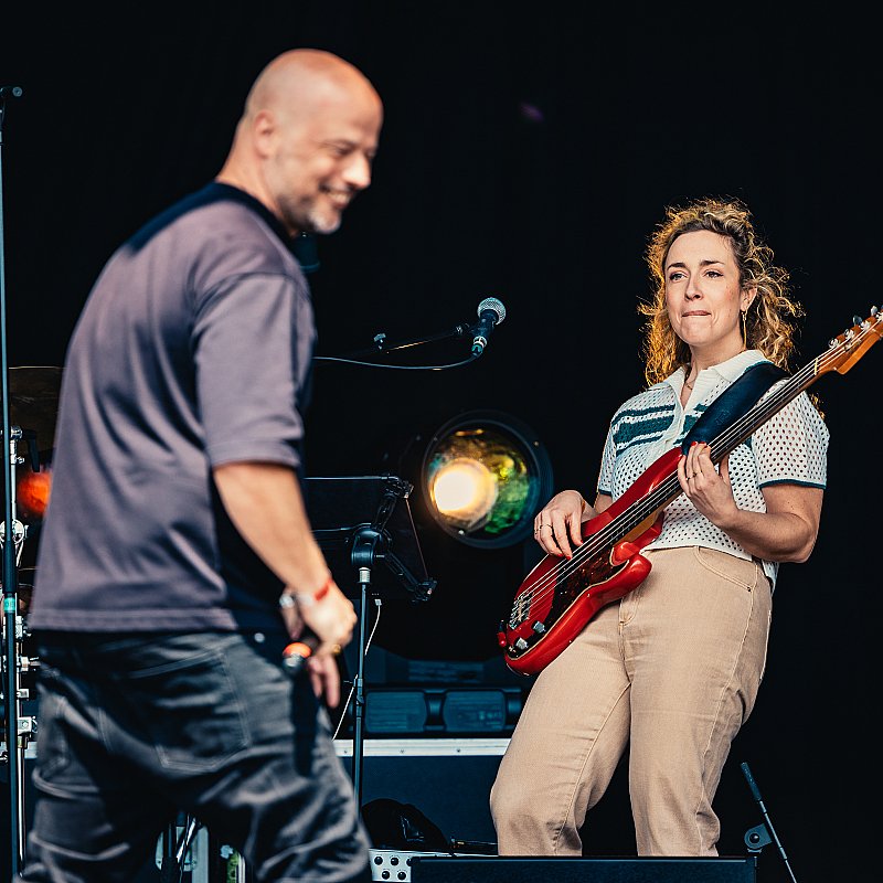 Flip Kowlier at 505-Concerten voor menselijkheid