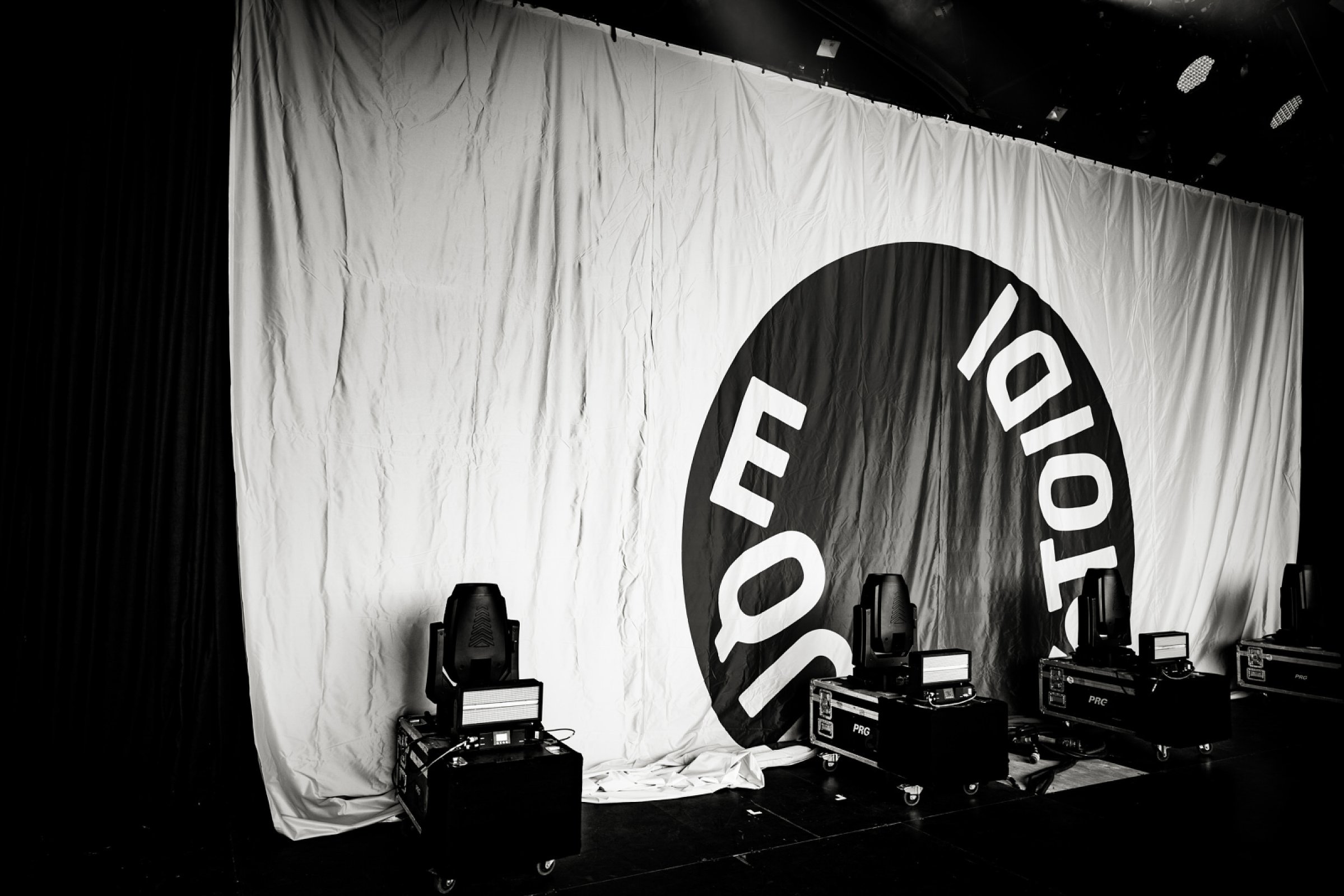 Equal Idiots · foto 1