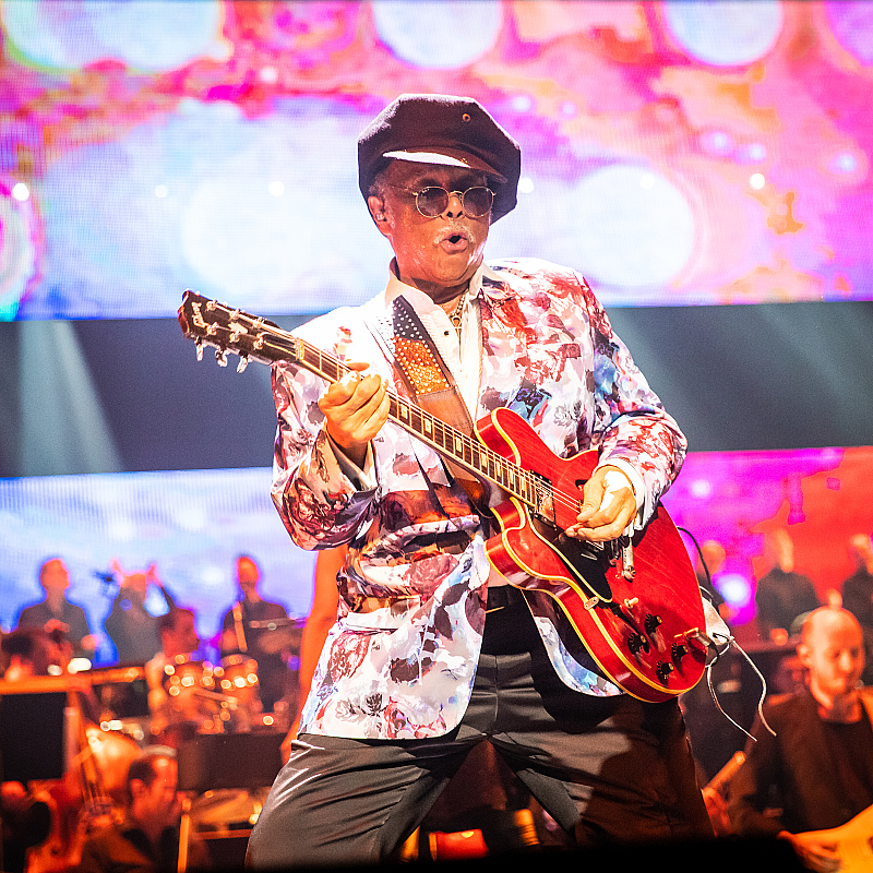 Al McKay’s Earth, Wind & Fire Experience