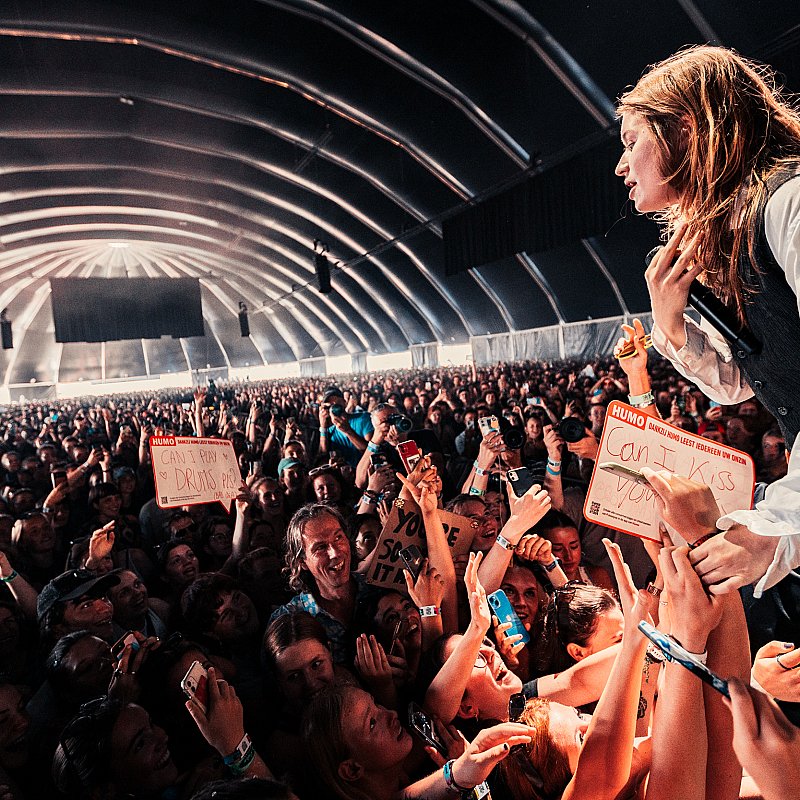 girl in red at Pukkelpop 2023