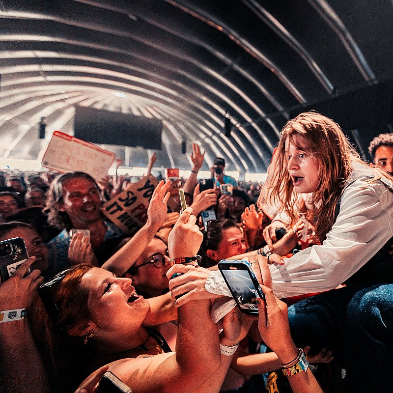 girl in red at Pukkelpop 2023