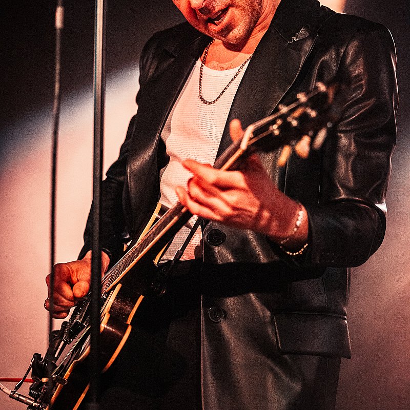 Miles Kane at viernulvier