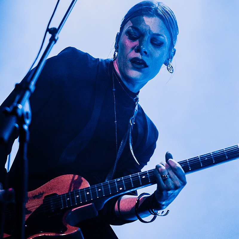 Trixie Whitley at viernulvier