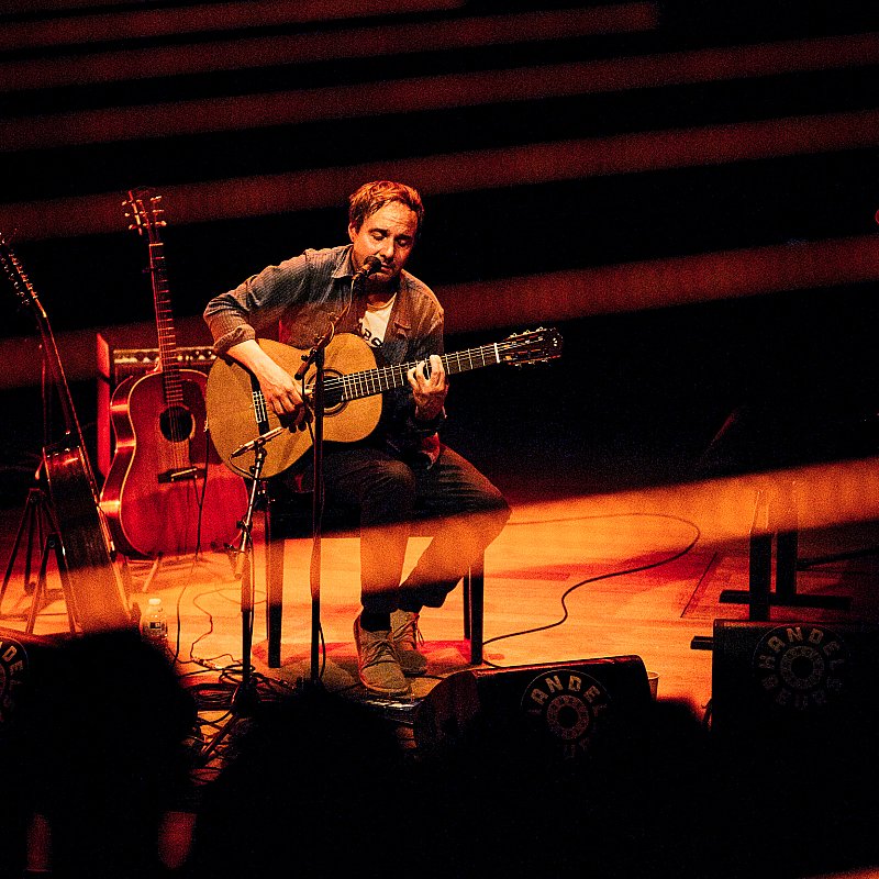 Daniel Rossen at Handelsbeurs