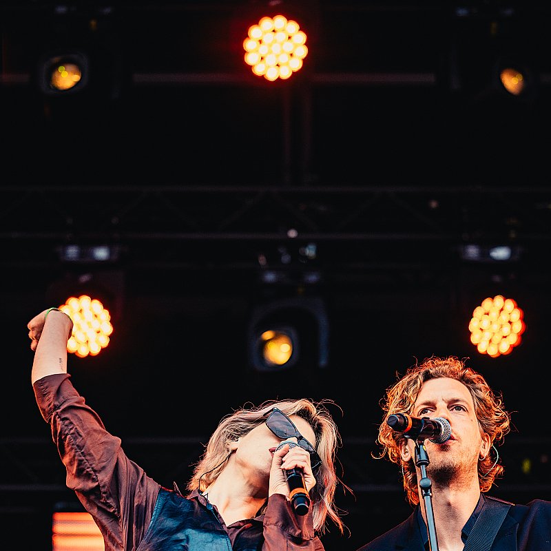 Warhaus at 505-Concerten voor menselijkheid