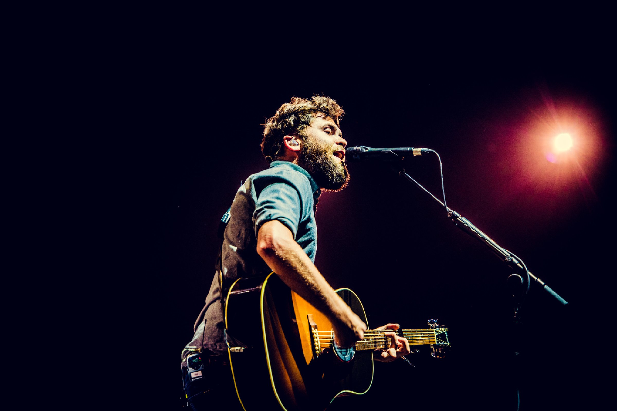 Passenger · photo 1