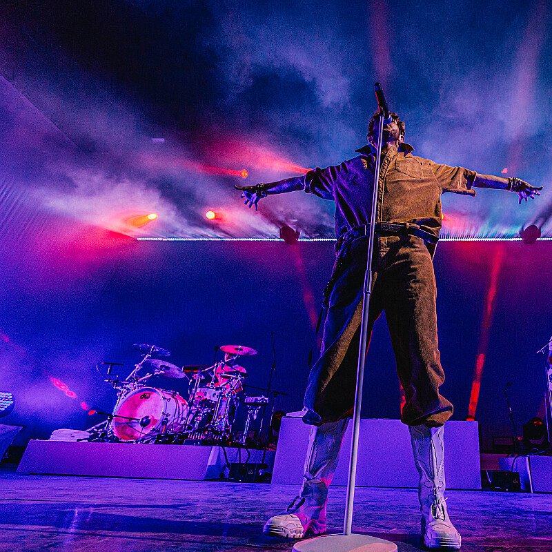 Oscar & The Wolf at Cactusfestival 2019