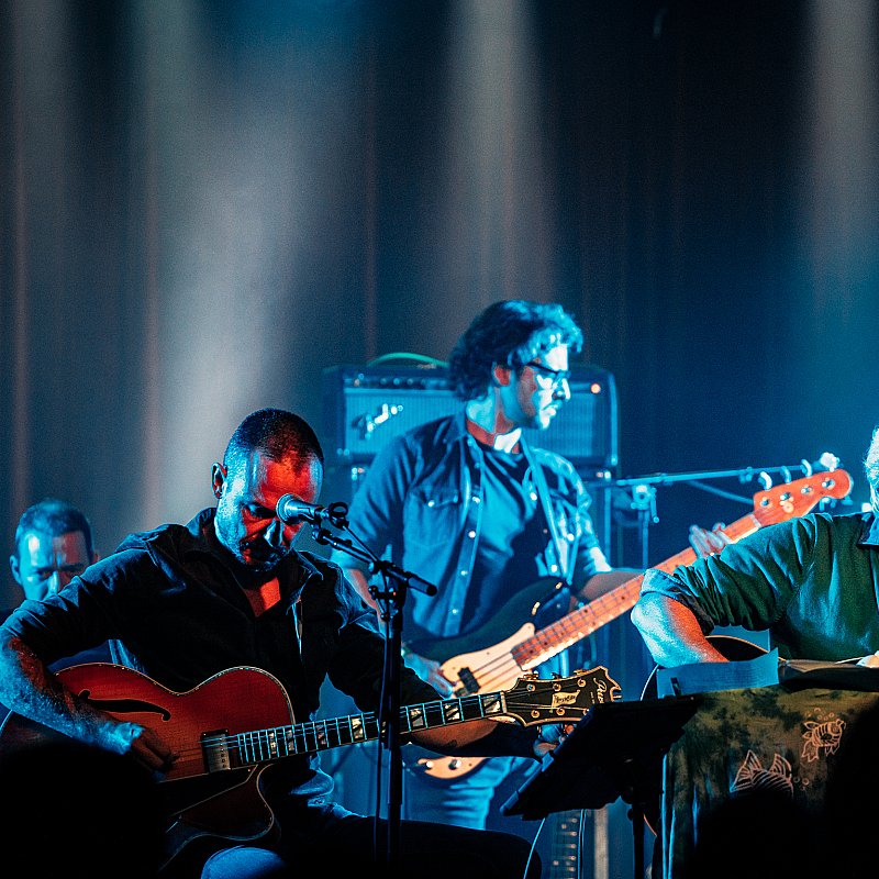 Mr. Paul & The Lowriders at viernulvier