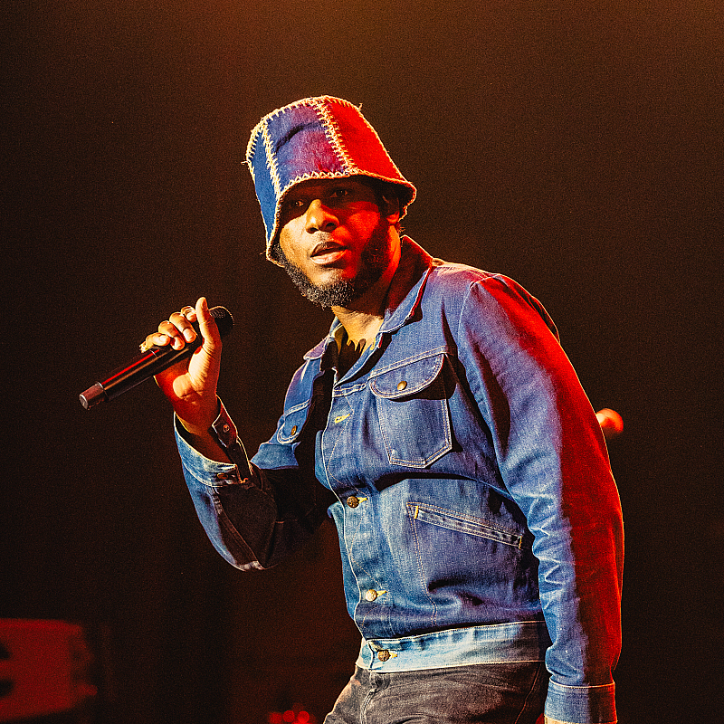Leon Bridges
