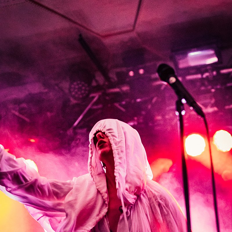 Sylvie Kreusch at viernulvier