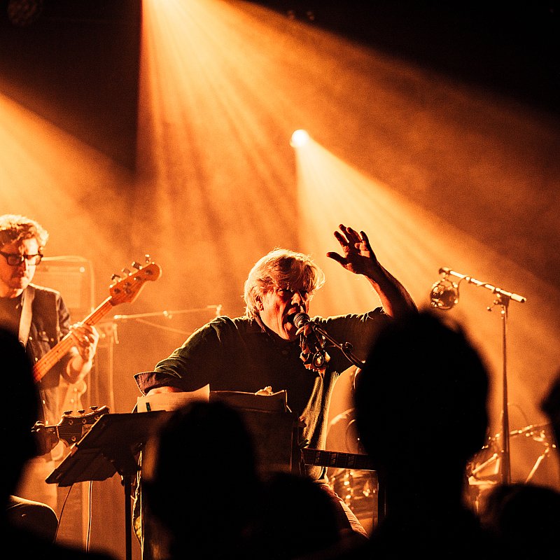 Mr. Paul & The Lowriders at viernulvier