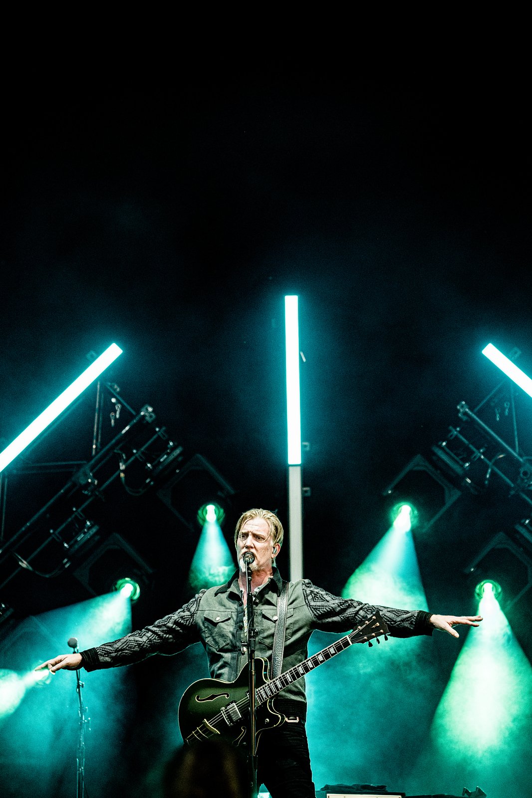 Queens Of The Stone Age · photo 1