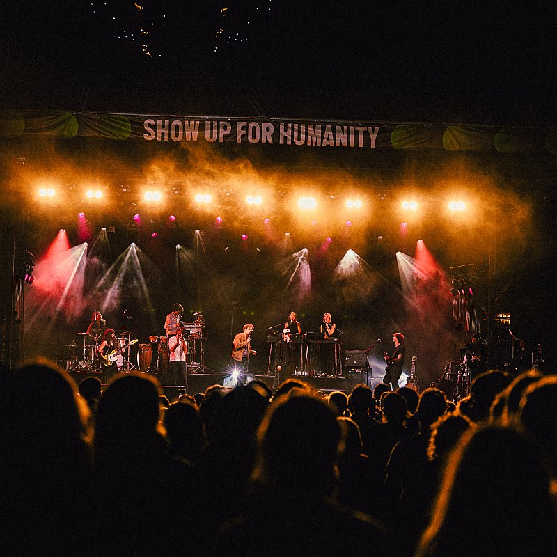 Warhaus - J Bernardt at Show Up For Humanity